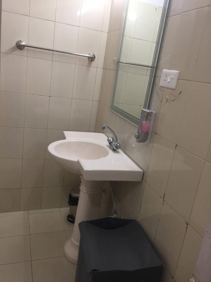 Hotel White House Ντεχραντούν Εξωτερικό φωτογραφία