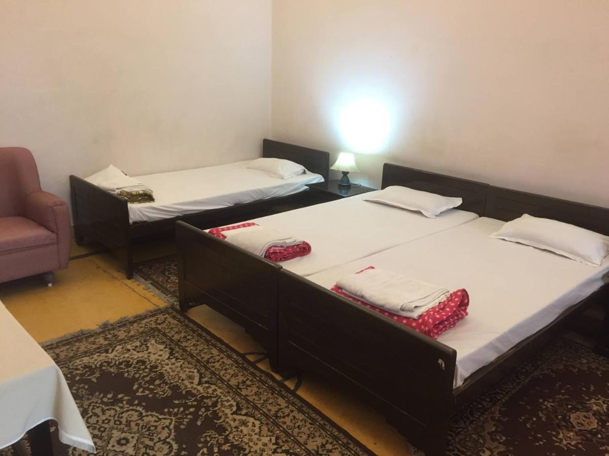 Hotel White House Ντεχραντούν Εξωτερικό φωτογραφία