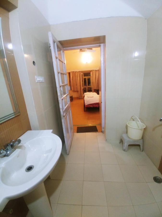 Hotel White House Ντεχραντούν Εξωτερικό φωτογραφία