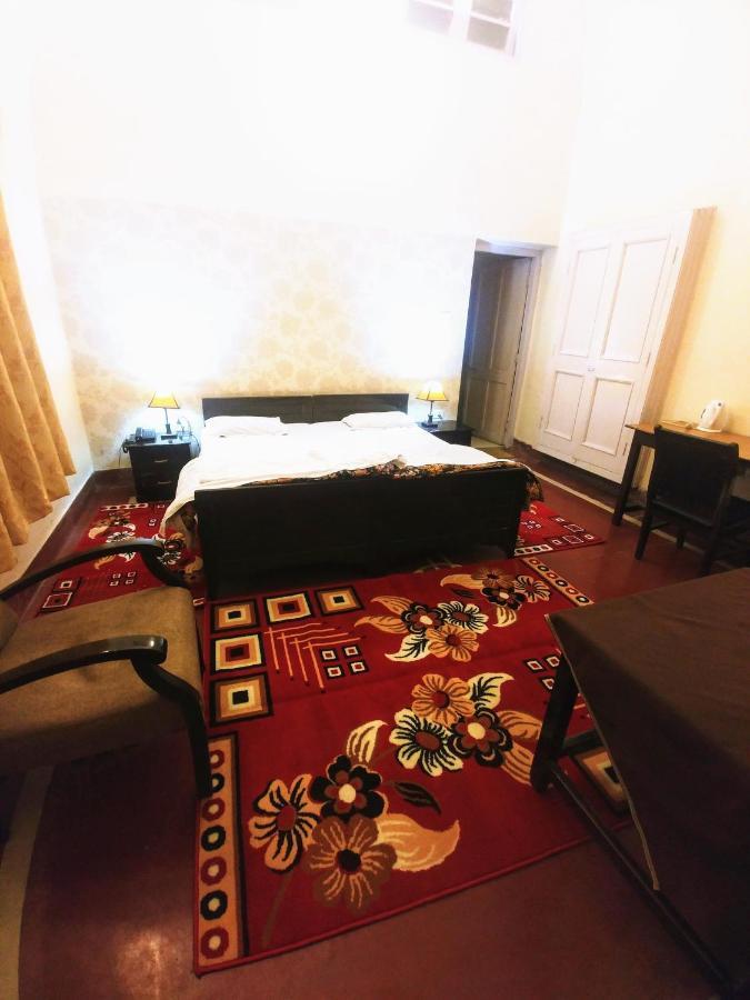 Hotel White House Ντεχραντούν Εξωτερικό φωτογραφία